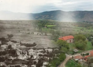 Trnovo & Magarevo /  Târnova & Magarova: Roots and Continuity