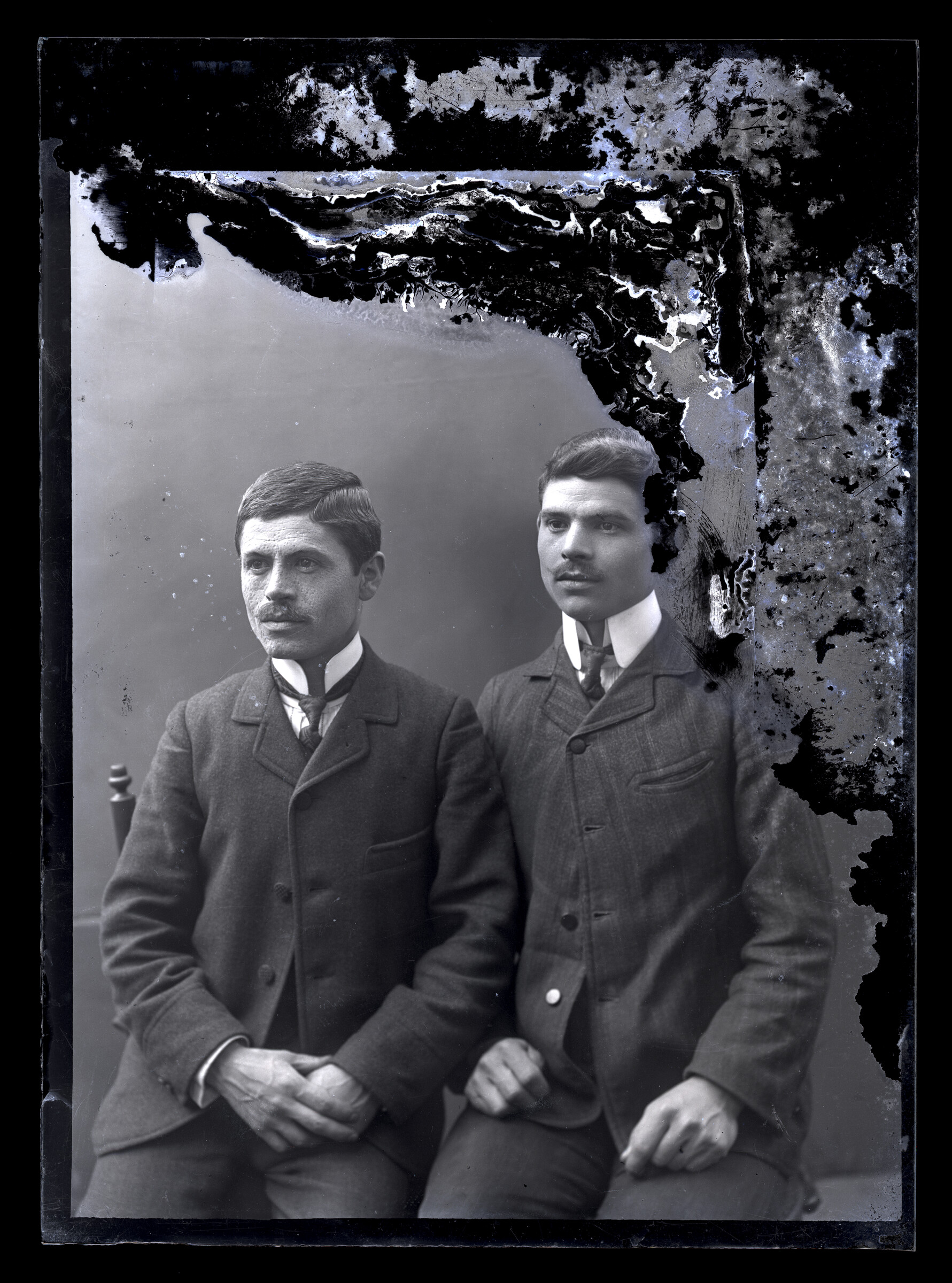 Portret al fraților Ianaki și Milton Manakia, București, 1906