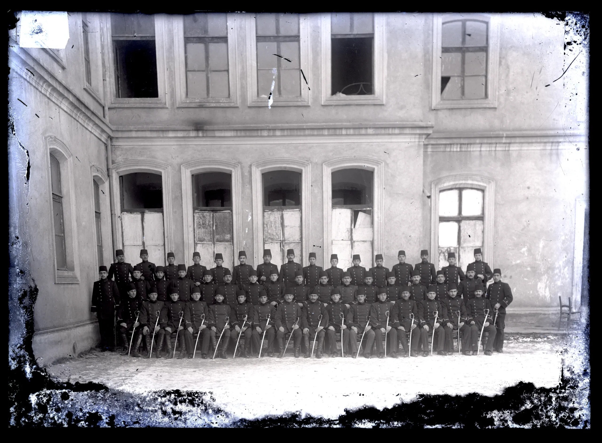 Pupils of the military high school in Monastir, plate 1417