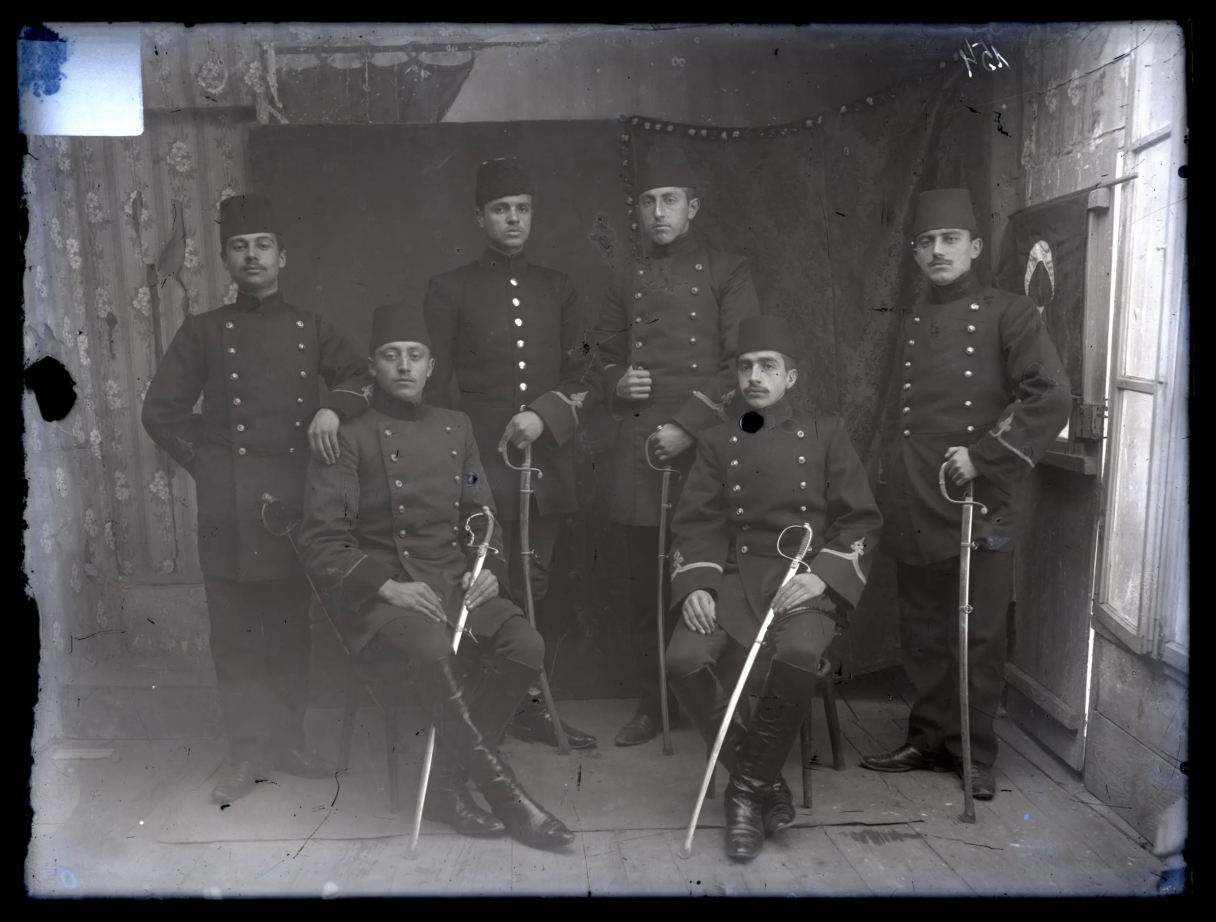 Six young officers, plate 515